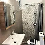 Apartament Ilias Nest 1 *